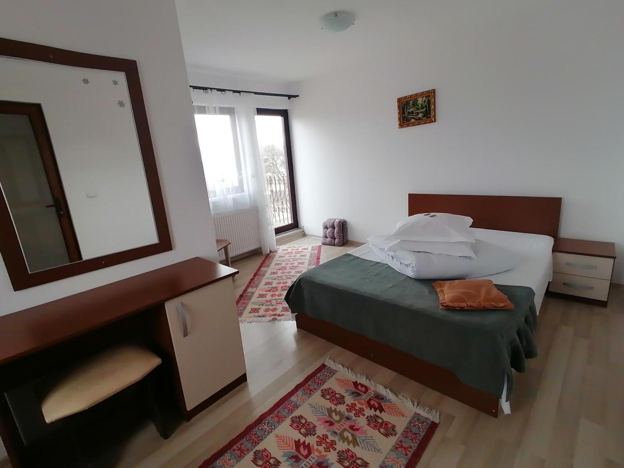 Hotel Garofita Pietrei Craiului Peştera Exterior foto