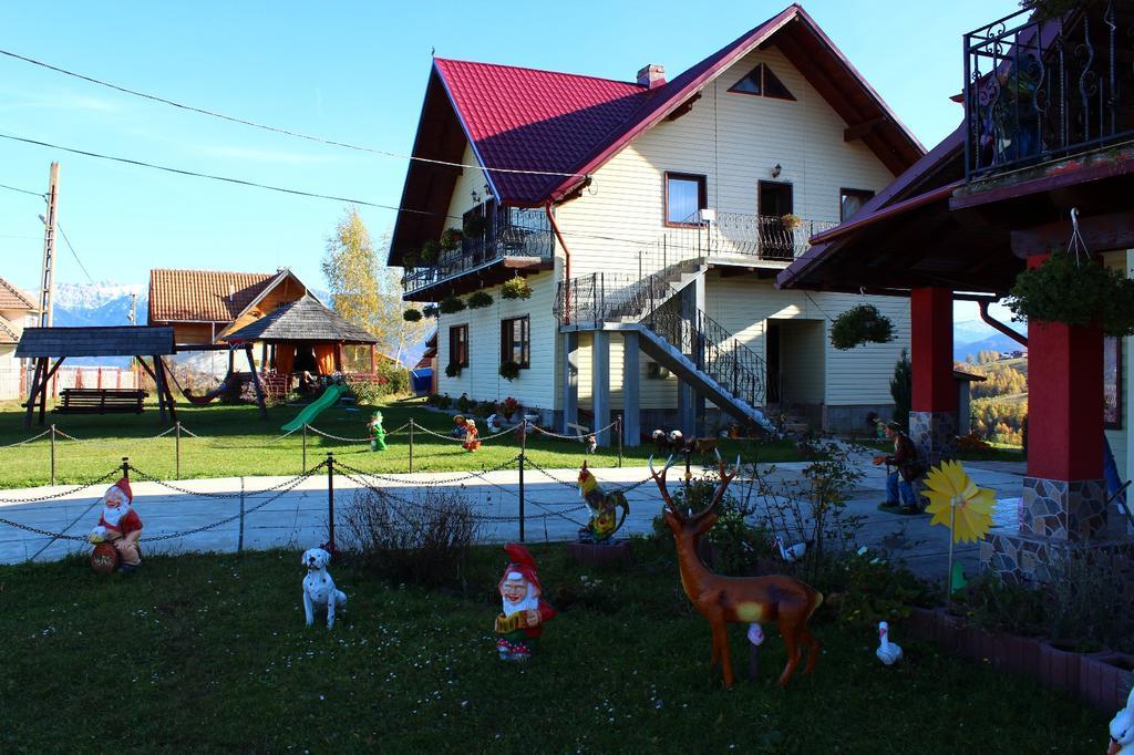 Hotel Garofita Pietrei Craiului Peştera Exterior foto